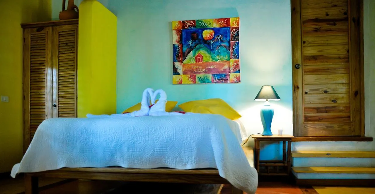 Las Ballenas Escondidas Hotel Samana