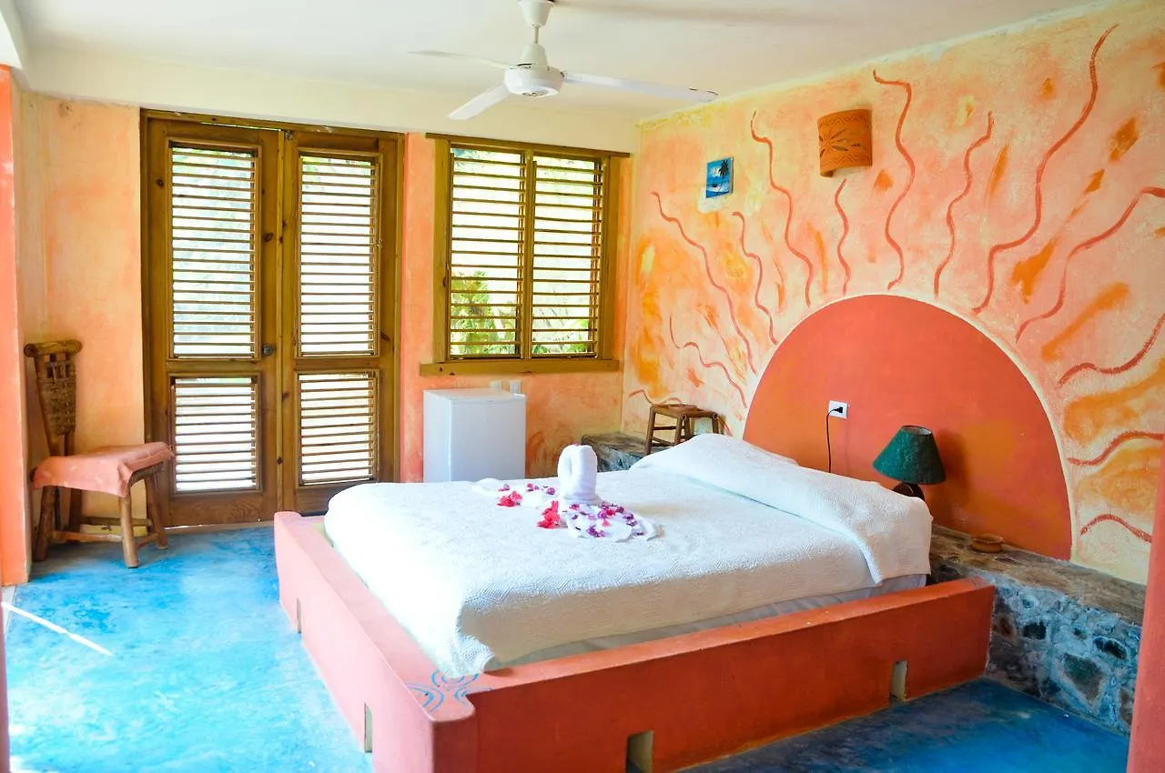 Las Ballenas Escondidas Hotel Samana